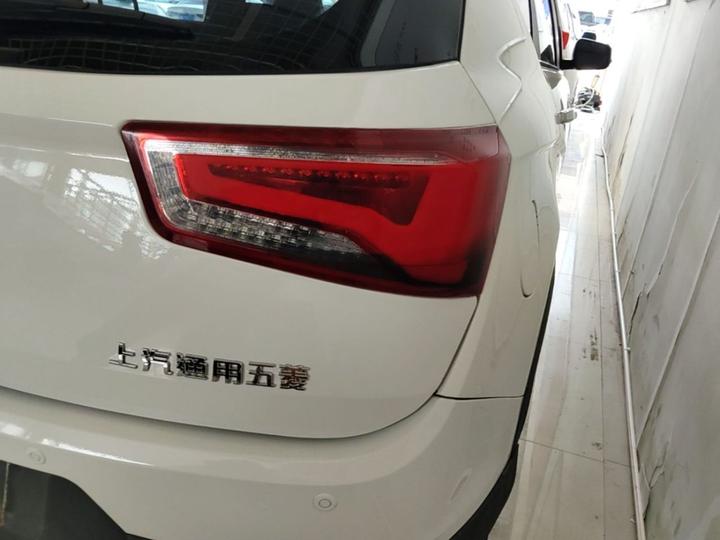 560 2016 1.5T MT Luxury photo 7