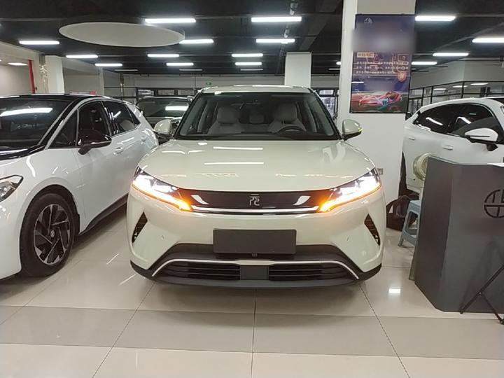 Yuan UP 2025 ADAS 401KM Leading photo 2