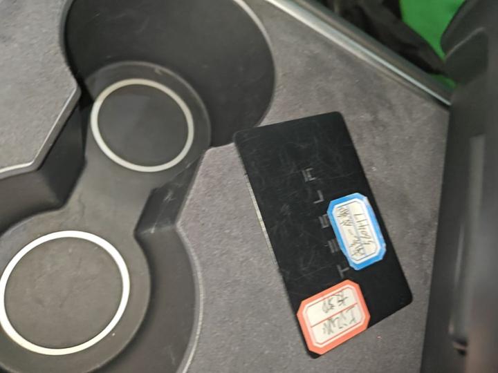 Model Y 2024 RWD photo 8