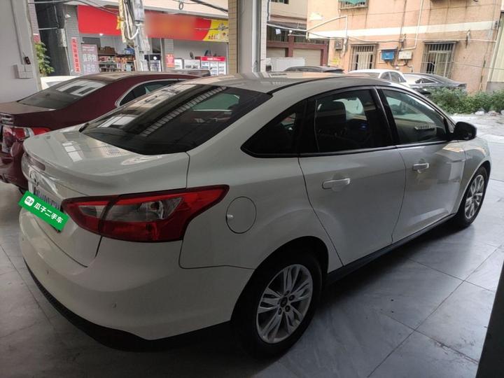 Focus 2012 Sedan 1.6L AT Comfort photo 6