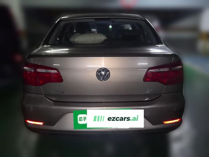 Bora 2014 1.6L MT Comfort photo 5