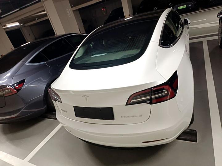 Model 3 2020 Facelift Standard Range RWD Upgraded photo 3