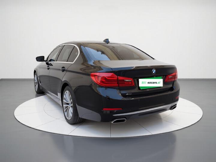 5 Series 2019 530Li xDrive Luxury photo 4