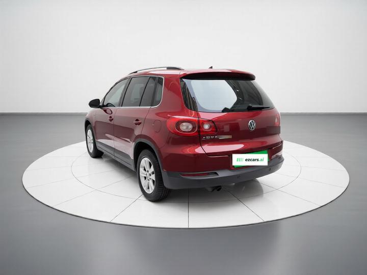 Tiguan 2010 1.8TSI AT AWD photo 4