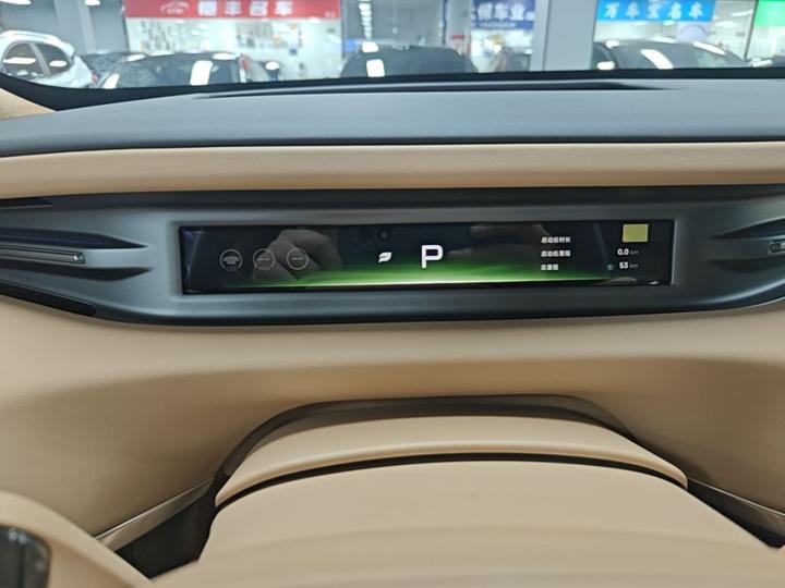 GX 2026 EREV 1585 AWD UltraSE photo 7