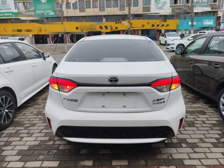 Levin 2022 Hybrid 1.8H E-CVT Luxury photo 3