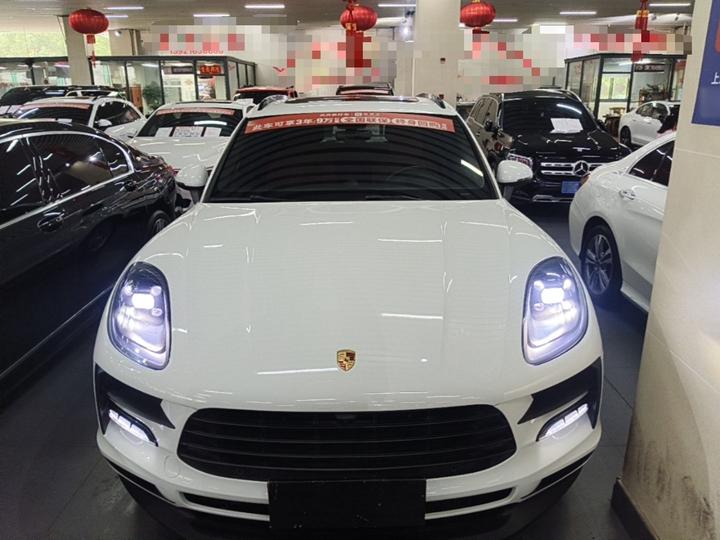 2021 Macan 2.0T photo 2