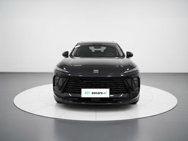 2025 Envision Plus 28T RWD photo 2