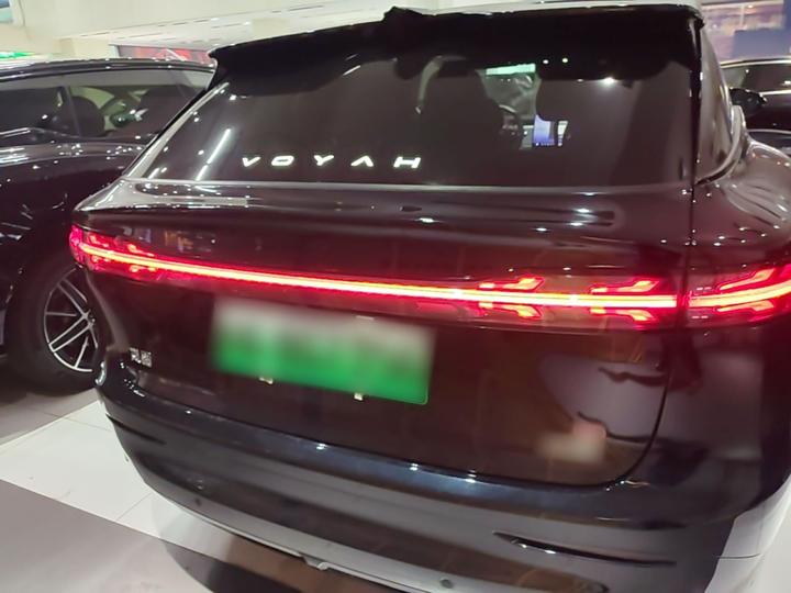 Voyah 2025 AWD Qiankun photo 3