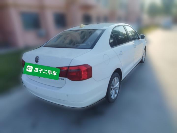 2015 1.6L AT Comfort photo 4