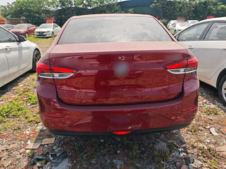 Excelle 2021 Facelift Classic 1.5L AT Elite photo 3