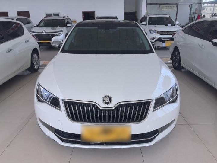 Superb 2016 TSI280 DSG photo 2