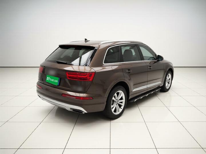 Q7 2018 45 TFSI Tech photo 6