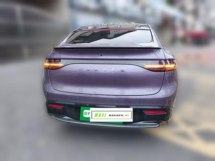 HIMA Luxeed R7 2025 EREV 251km Max photo 5