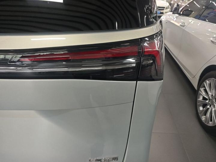 GL8 EV 2025 Smart photo 7