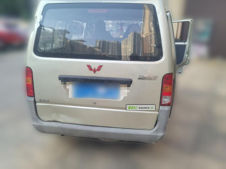 Wuling Zhiguang 2015 1.2L Utility LSI photo 5