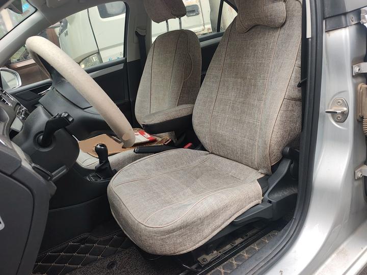 2015 1.6L MT Comfort photo 7