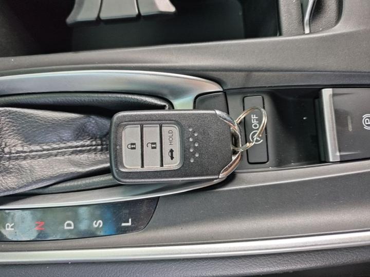2022 260TURBO Elegant photo 8