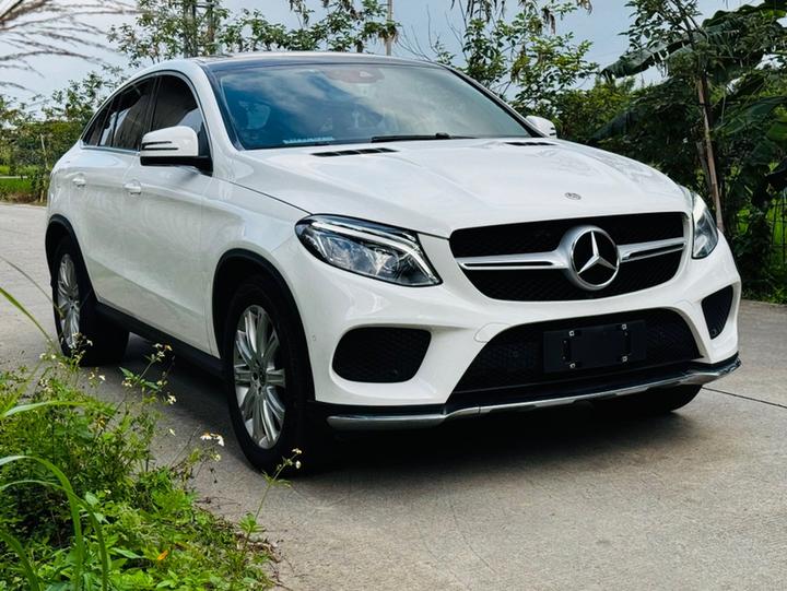 GLE Coupe 2017 GLE 320 4MATIC Coupe SUV photo 3