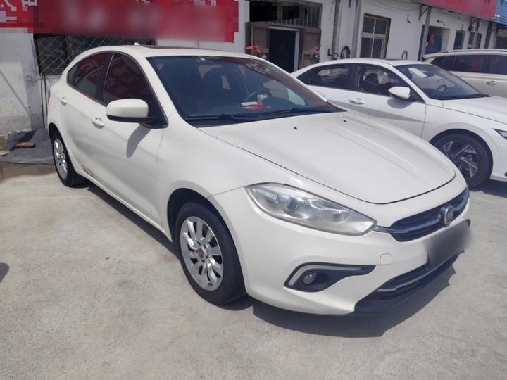 Fiat 2014 1.4T AT Comfort photo 3