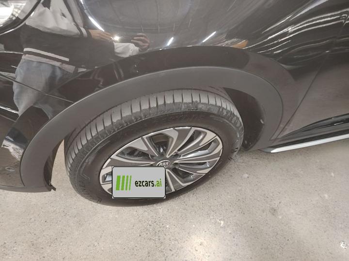 2024 Envision Plus 28T AWD Exclusive photo 3
