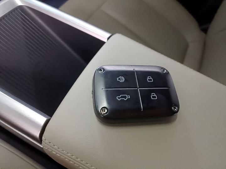 iCAR-Class V23 2025 501 AWD ADAS photo 8
