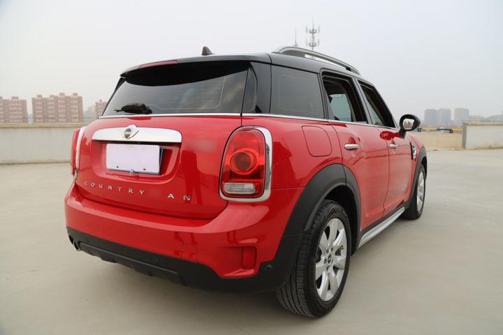 2017 1.5T COOPER ALL4 photo 4