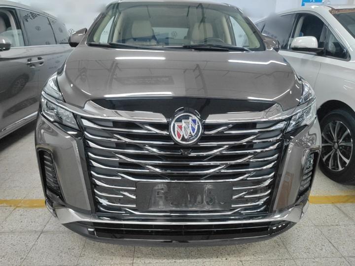 GL8 2023 Facelift Luxury photo 2