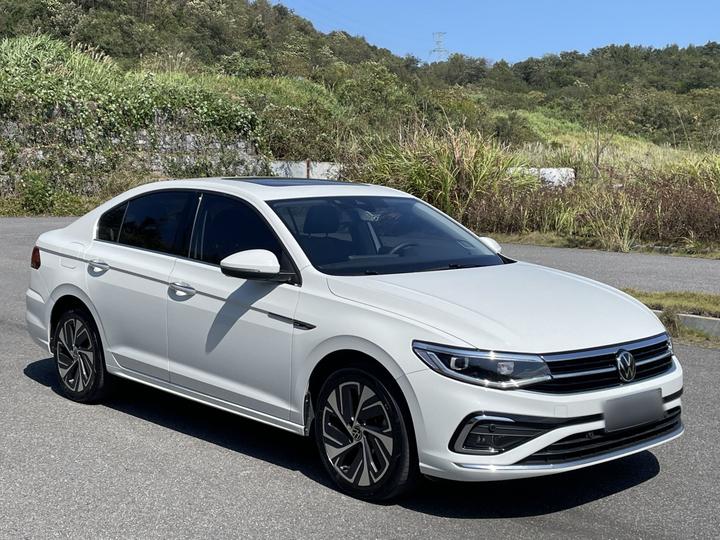 Bora 2023 300TSI DSG photo 3