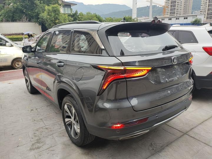 CS75 PLUS 2020 1.5T AT Luxury photo 4
