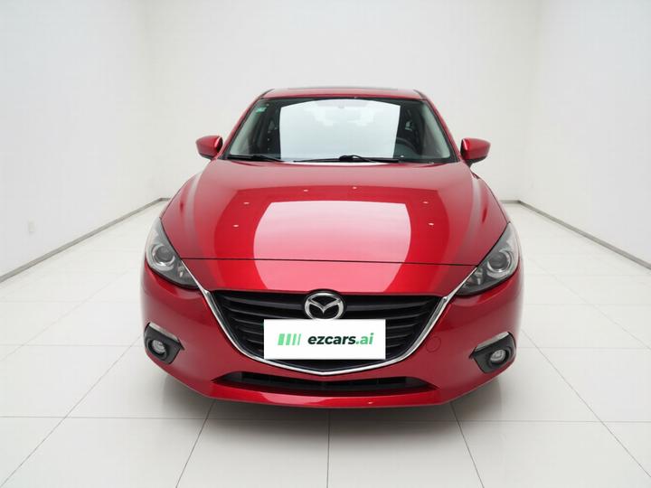 3 Axela 2016 Hatchback 1.5L AT Luxury photo 2