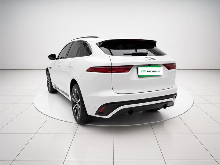 F-PACE 2024 P250 R-Dynamic SE photo 4