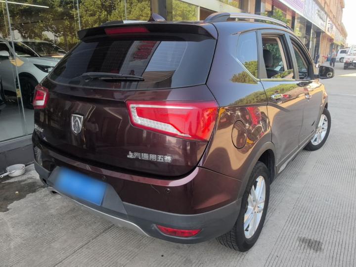 560 2015 1.8L MT Elite photo 4