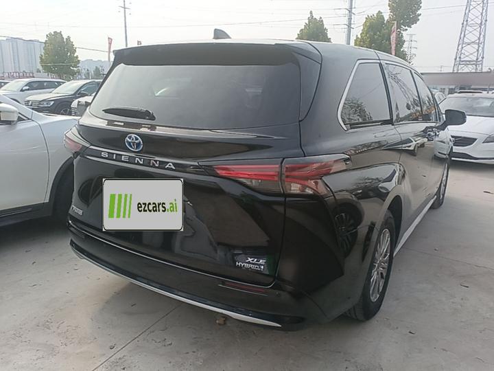 Sienna 2021 2.5L Hybrid Luxury photo 4