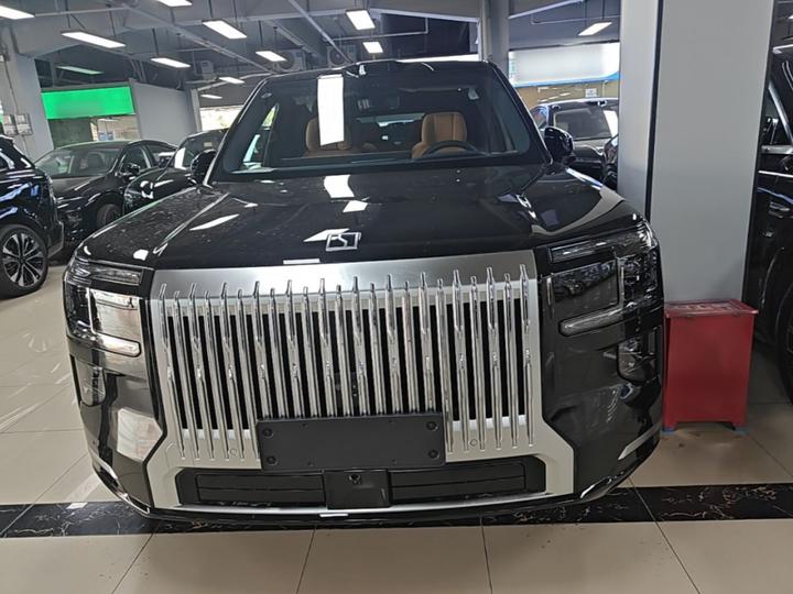 9X 2025 Hyper 70kWh 6-Seater photo 2