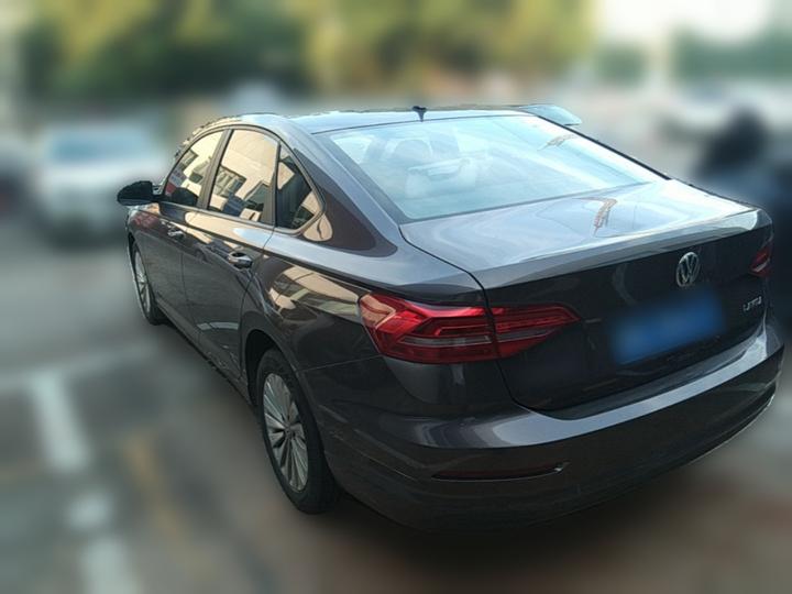 Lavida 2018 1.5L AT China V photo 4