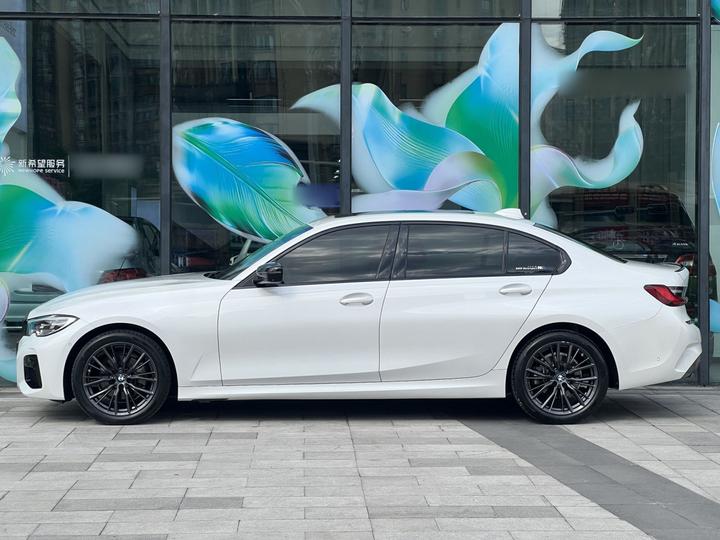 3 Series 2022 Facelift 325Li M M Sport Night Package photo 4