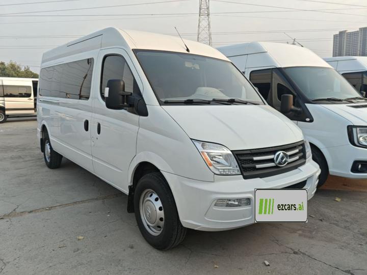 MAXUS V80 2019 2.5T Classic 6 MT Long Wheelbase 7-Seater photo 5