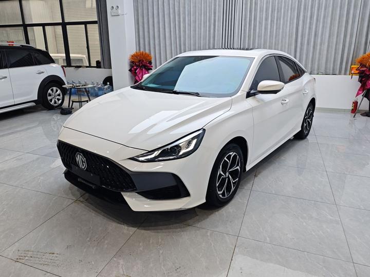 MG5 2023 180DVVT CVT Luxury