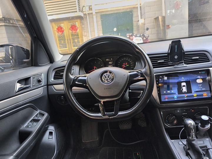 Lavida 2015 1.6L AT Comfort photo 3