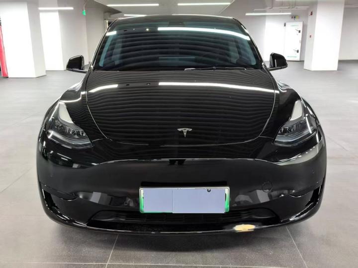 Model Y 2022 Facelift RWD photo 2