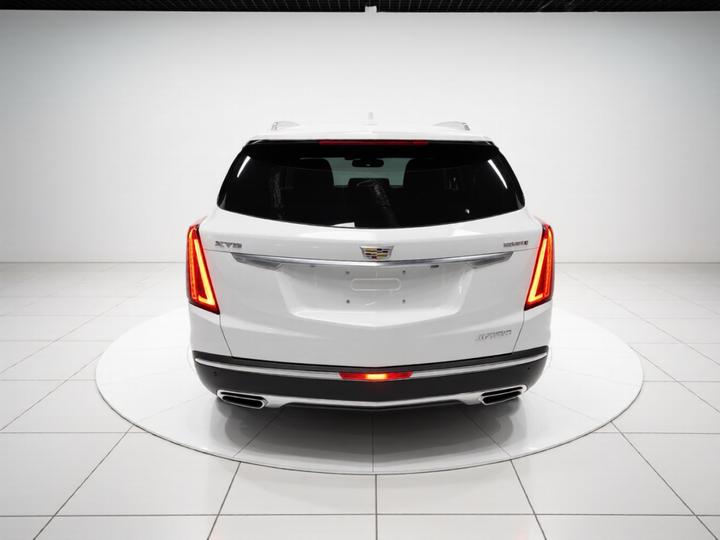 XT5 2020 Facelift 28T Luxury photo 3