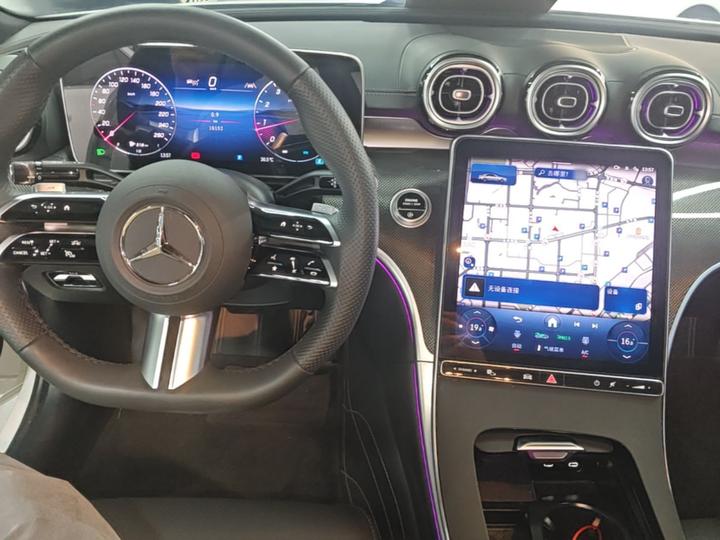 C-Class 2025 Facelift C 260 L Sport photo 5