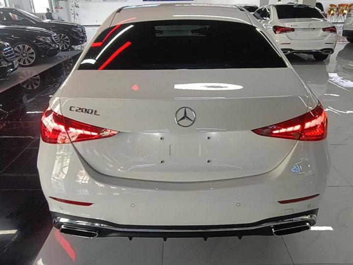 C-Class 2025 C 200 L Sport photo 3