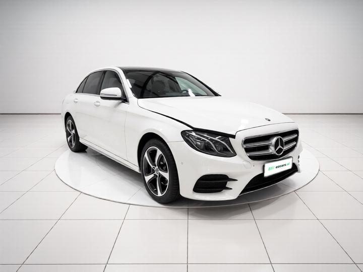 E-Class 2017 E 300 L Sport Luxury photo 3