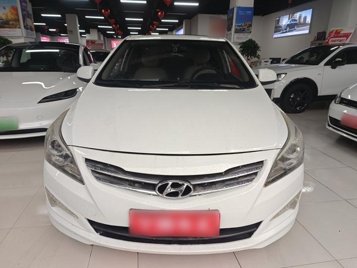 Verna 2014 1.4L AT Leading GLX photo 2
