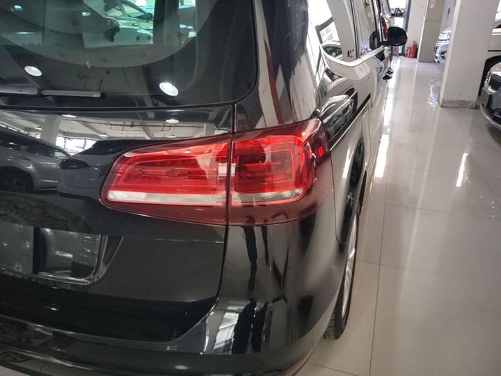 2016 380TSI Exclusive 7-Seater photo 7