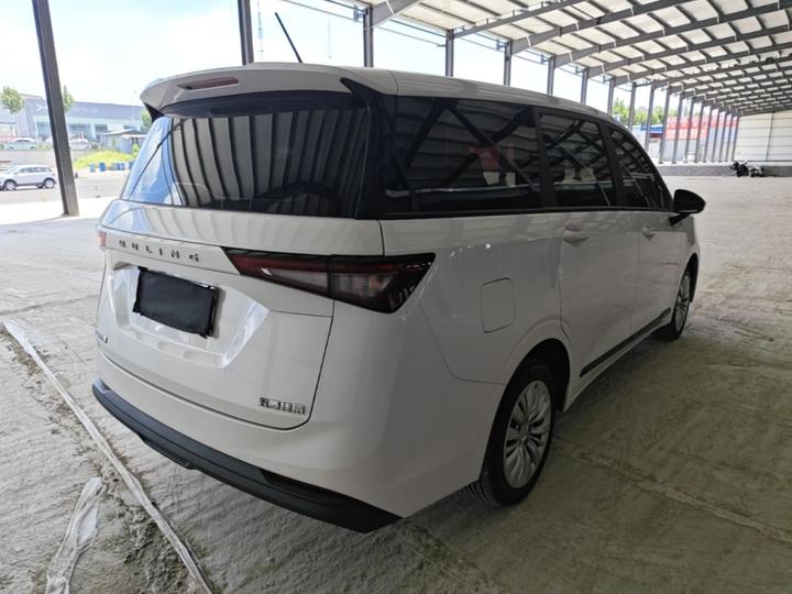 Wuling 2022 1.5L MT Elite photo 4