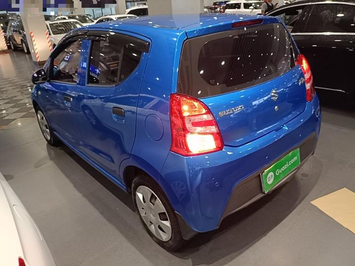 2013 Facelift 1.0L MT Comfort photo 4
