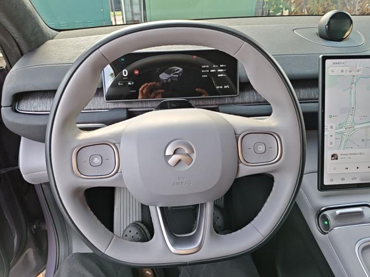 EC6 2024 75kWh photo 2